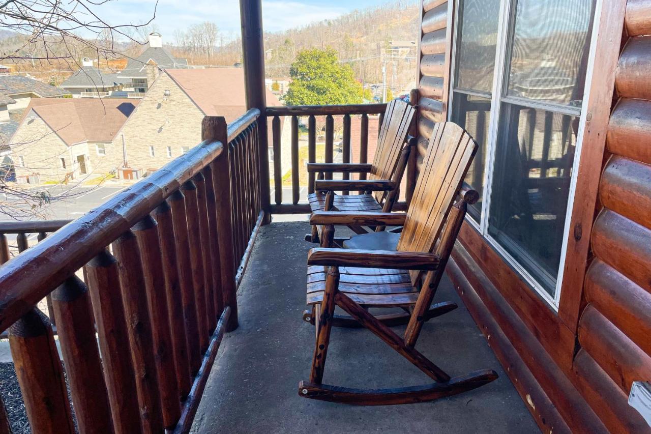 Black Bear Hideaway Cabin Gatlinburg Zewnętrze zdjęcie